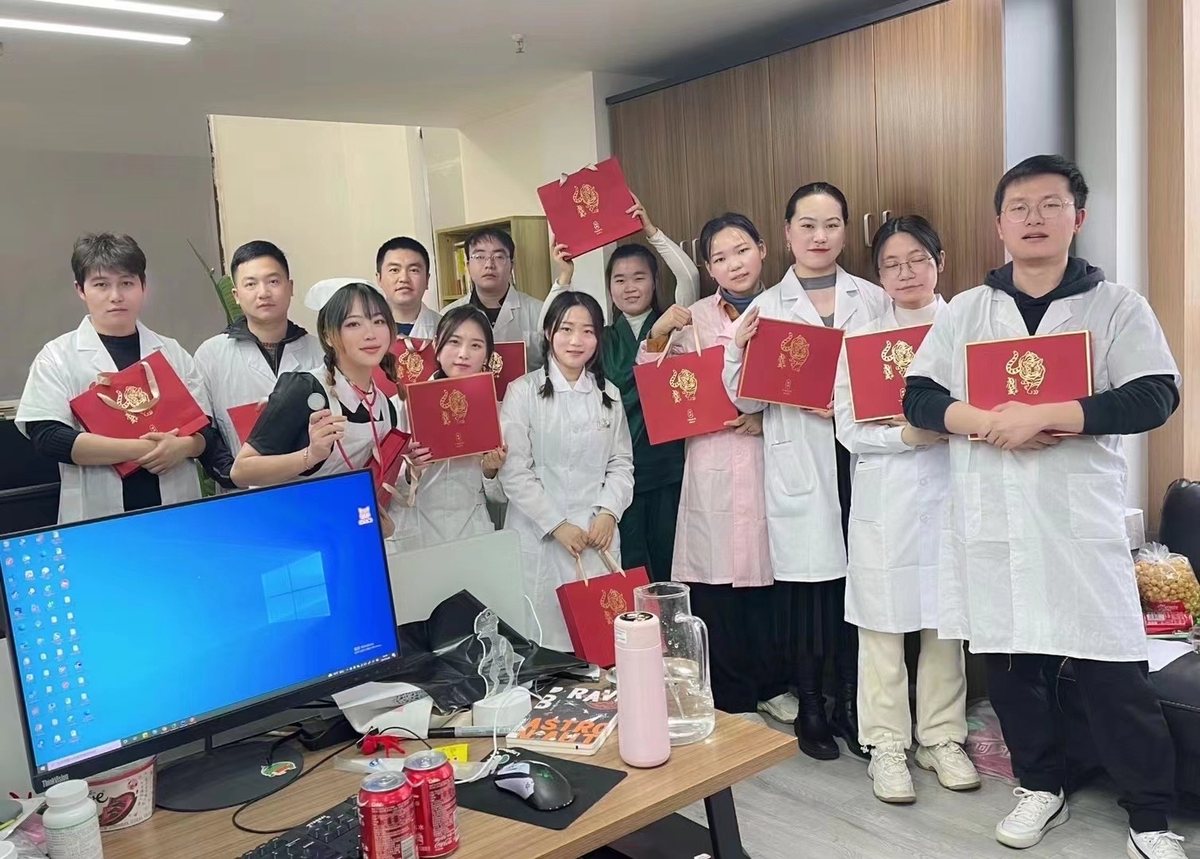 团队活动合影